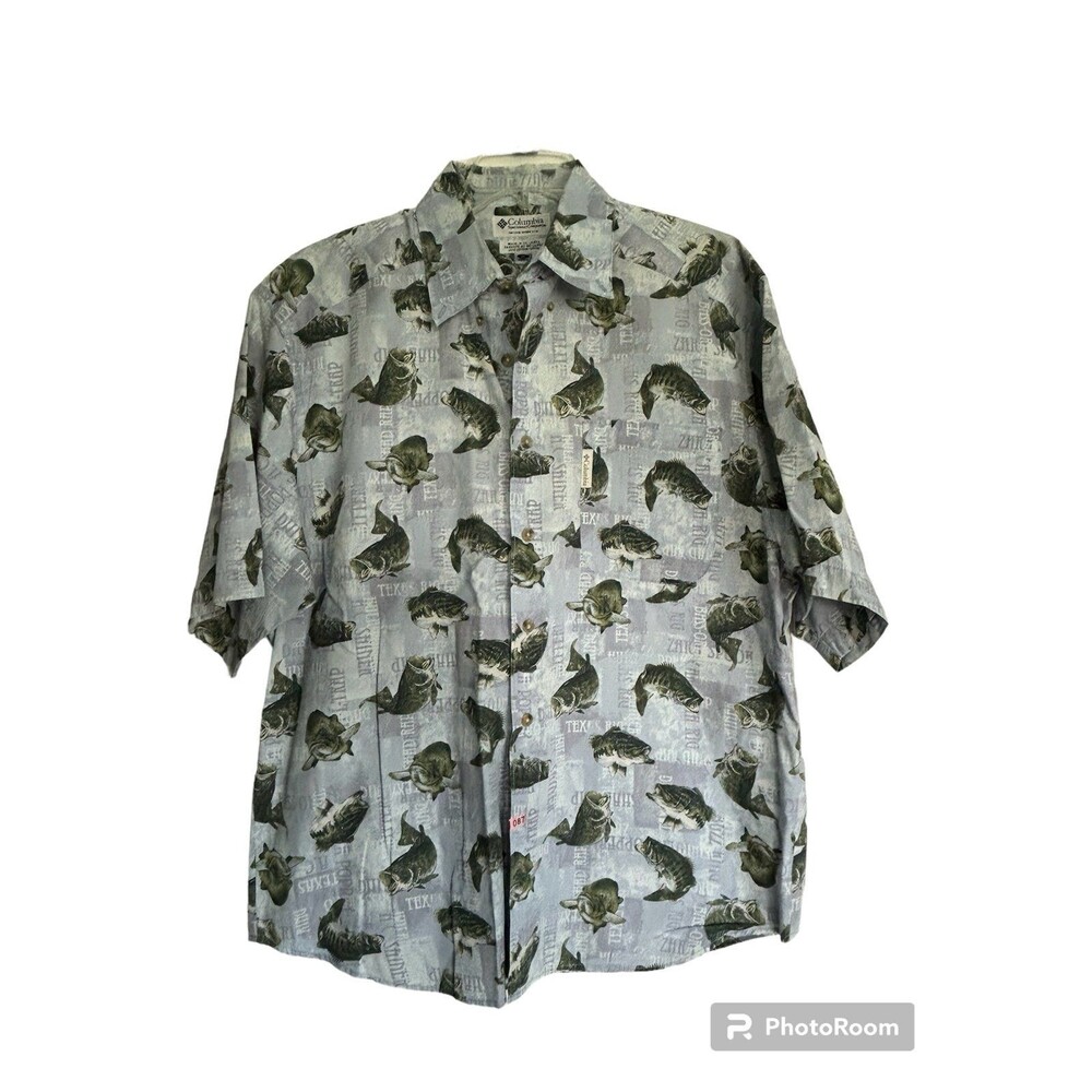 Columbia Mens Medium Short Sleeve Button Up Shirt Fish Pattern 100% Cotton